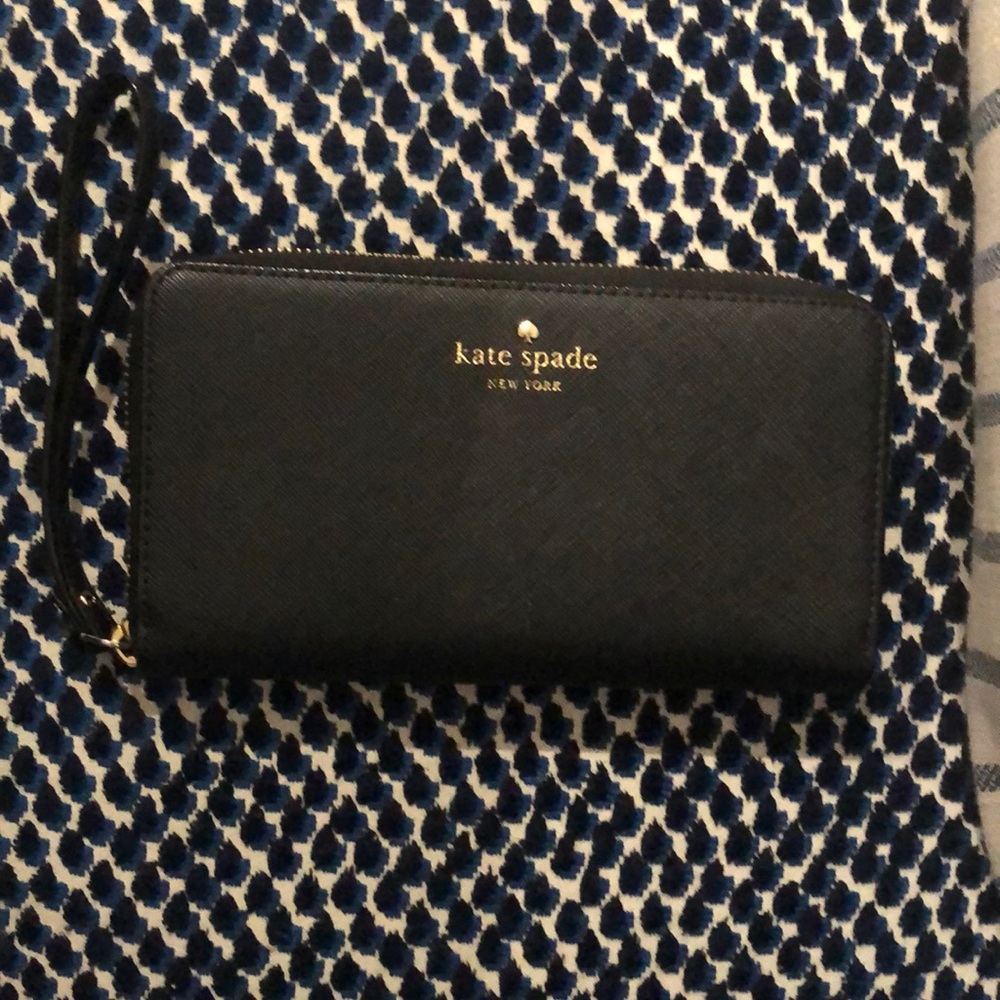 Kate Spade Zip Around Wallet